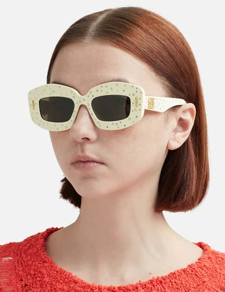 LOEWE Off-White Smooth Pavé Screen Sunglasses Loewe Off-White Smooth Pavé Screen Sunglasses | REFRESHER Market main image 4