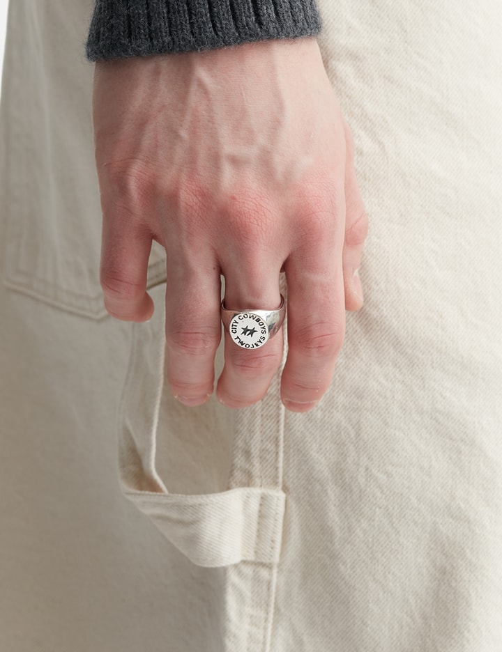 Twojeys Ignorant Cowboys Signet In Metallic