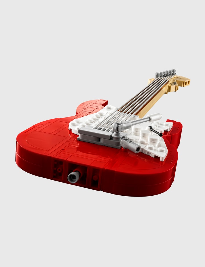 LEGO® IDEAS FENDER® STRATOCASTER™ Placeholder Image
