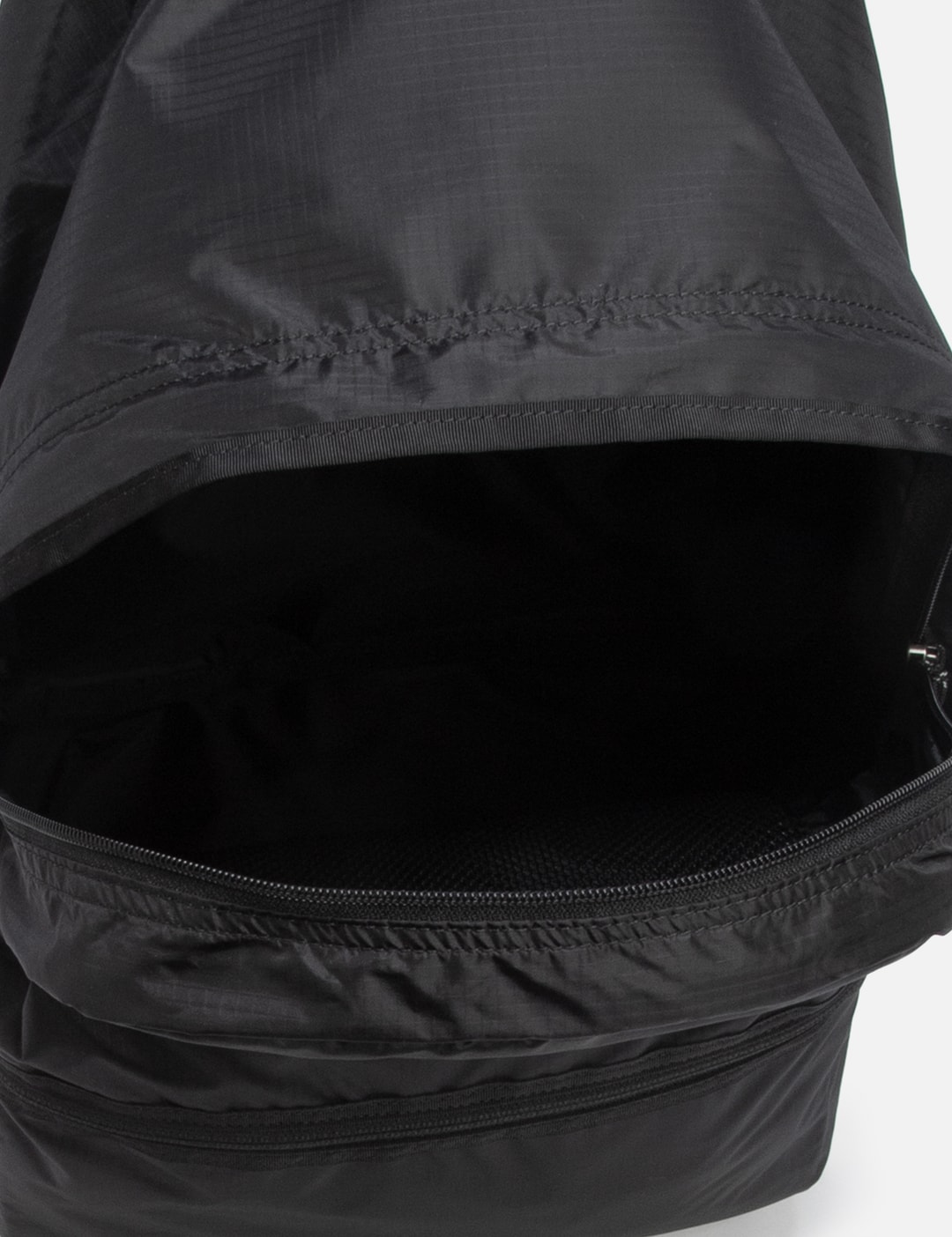 UL Daypack view 17