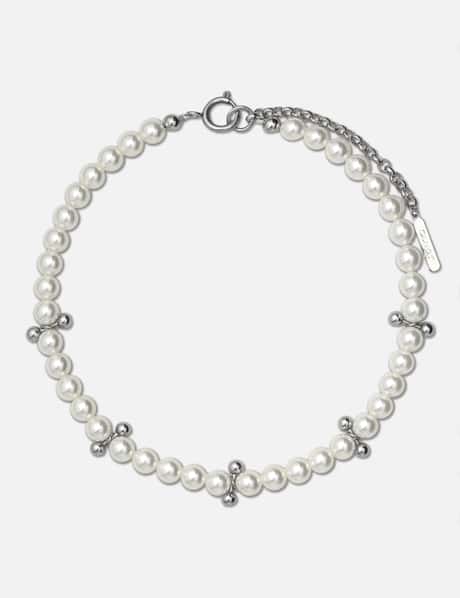 Justine Clenquet Tina Choker