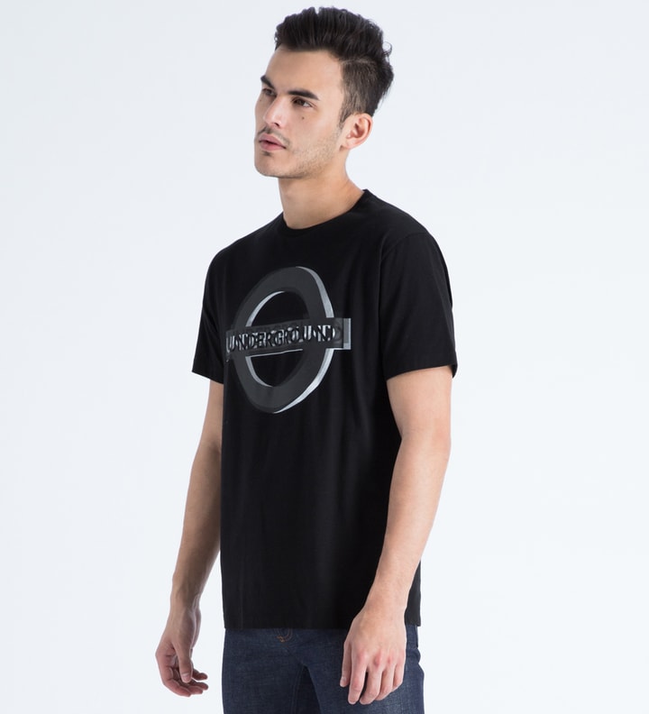 Black Shaking Roundel S/S T-Shirt Placeholder Image