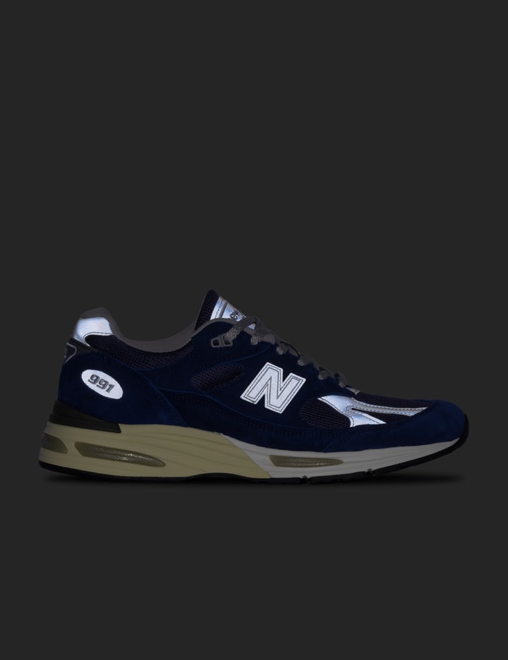 New Balance Made In UK 991v2