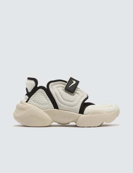 aqua rift nike white