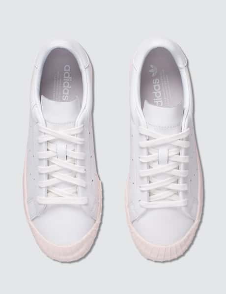 adidas gazelle silver green womens adidas Everyn main image 1