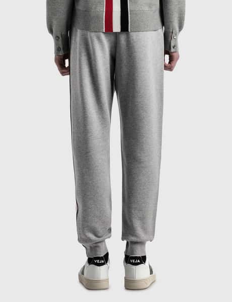 Thom Browne - スウェットパンツ ウィズ サイドストライプ | HBX  