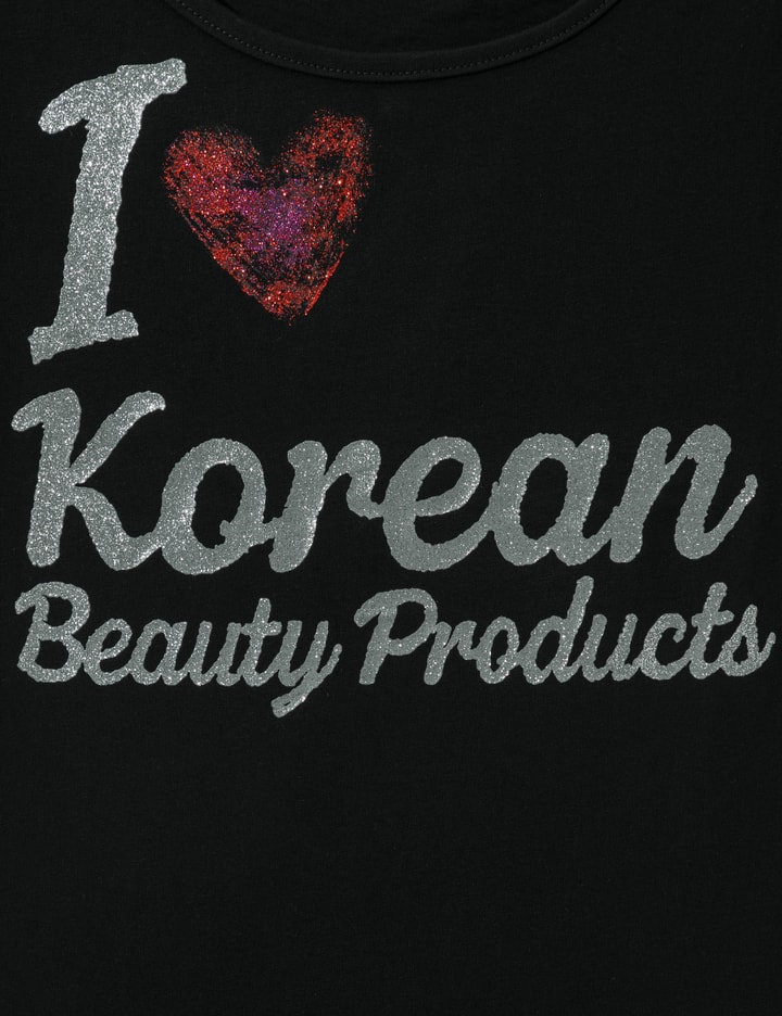 Praying Korean Beauty Women's T-Shirt