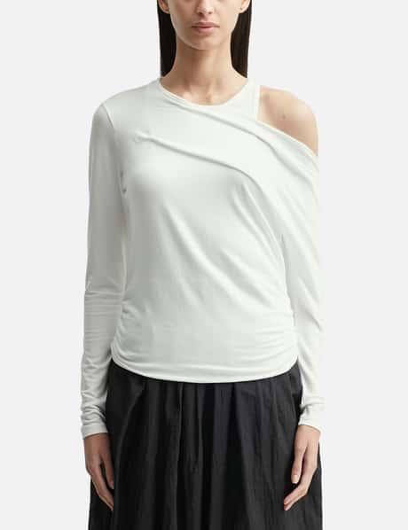 anggae Petal Off Shoulder T-shirt