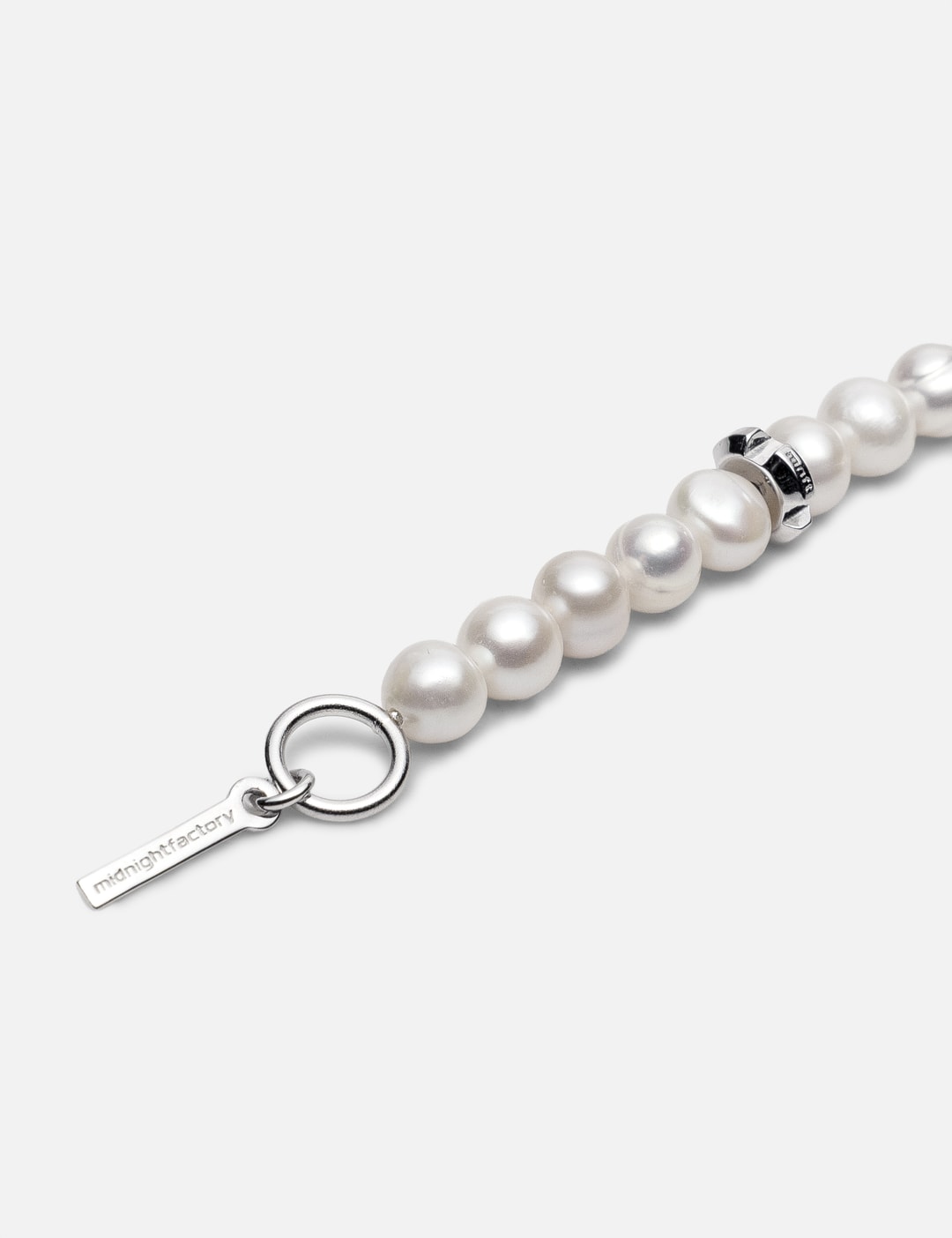 Chuck Nut With Freshwater Pearls Bracelet view 7