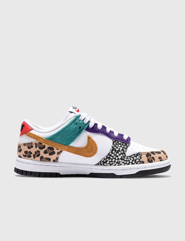 Nike Dunk Low SE Placeholder Image