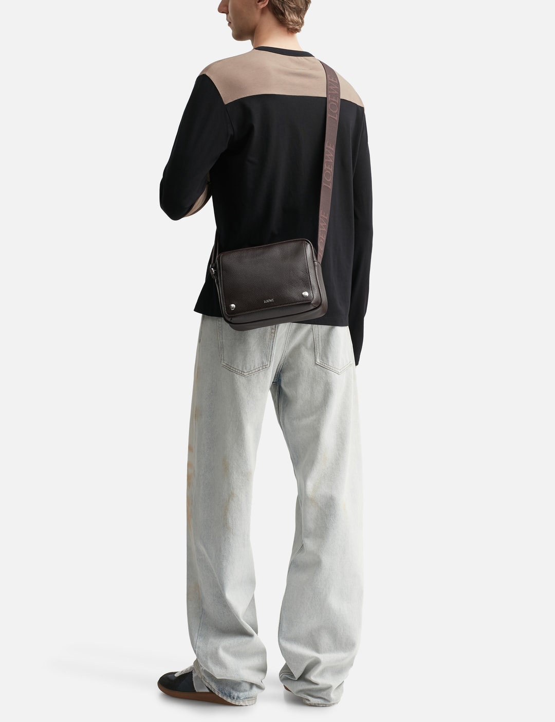 Heliot Emil - スモール アシンメトリーバッグ | HBX - ハイプビースト  