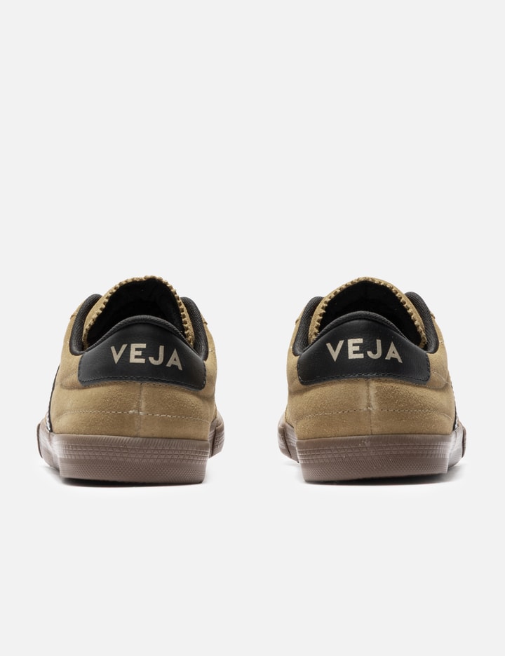 Veja Panenka Suede