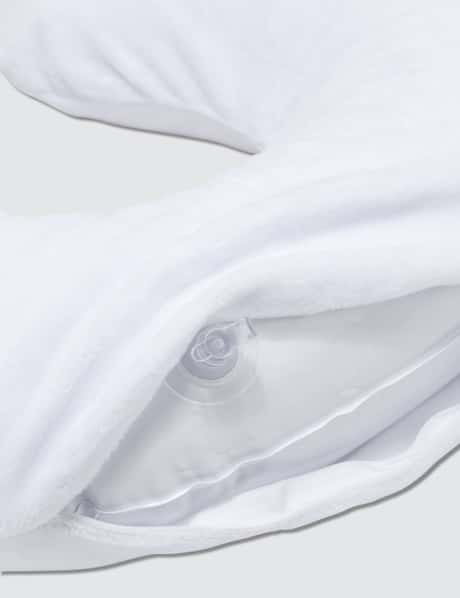 FR2 - Rabbits Neck Pillow | HBX