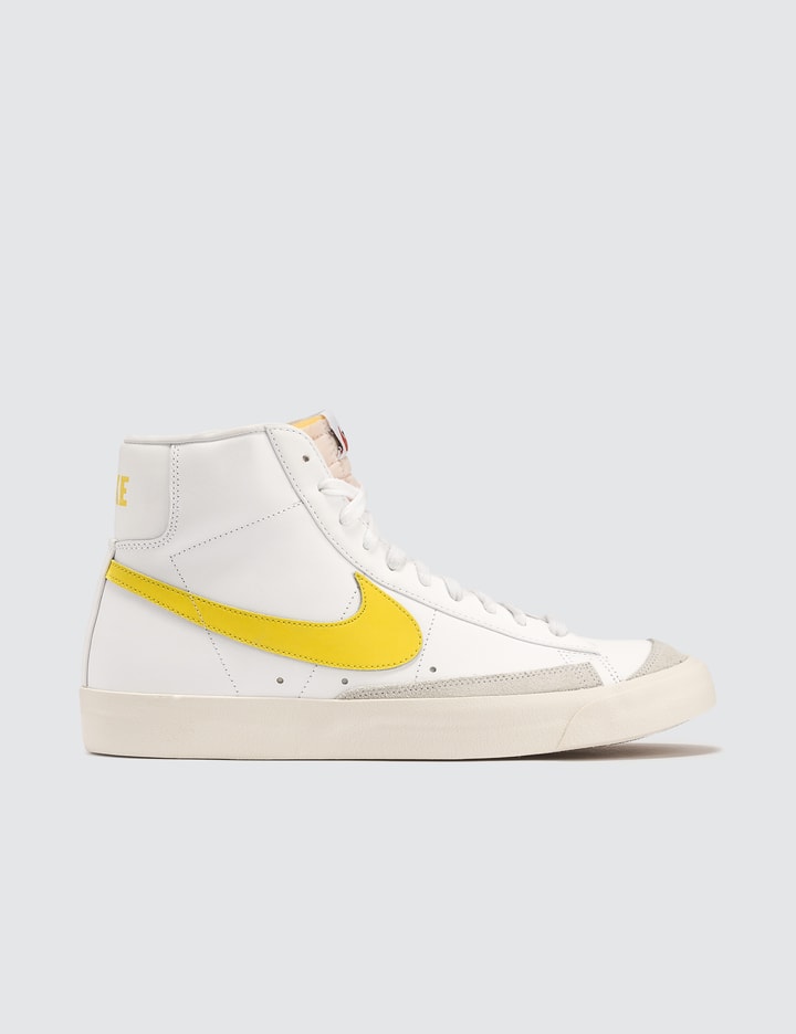 Nike Blazer Mid '77 VNTG Placeholder Image