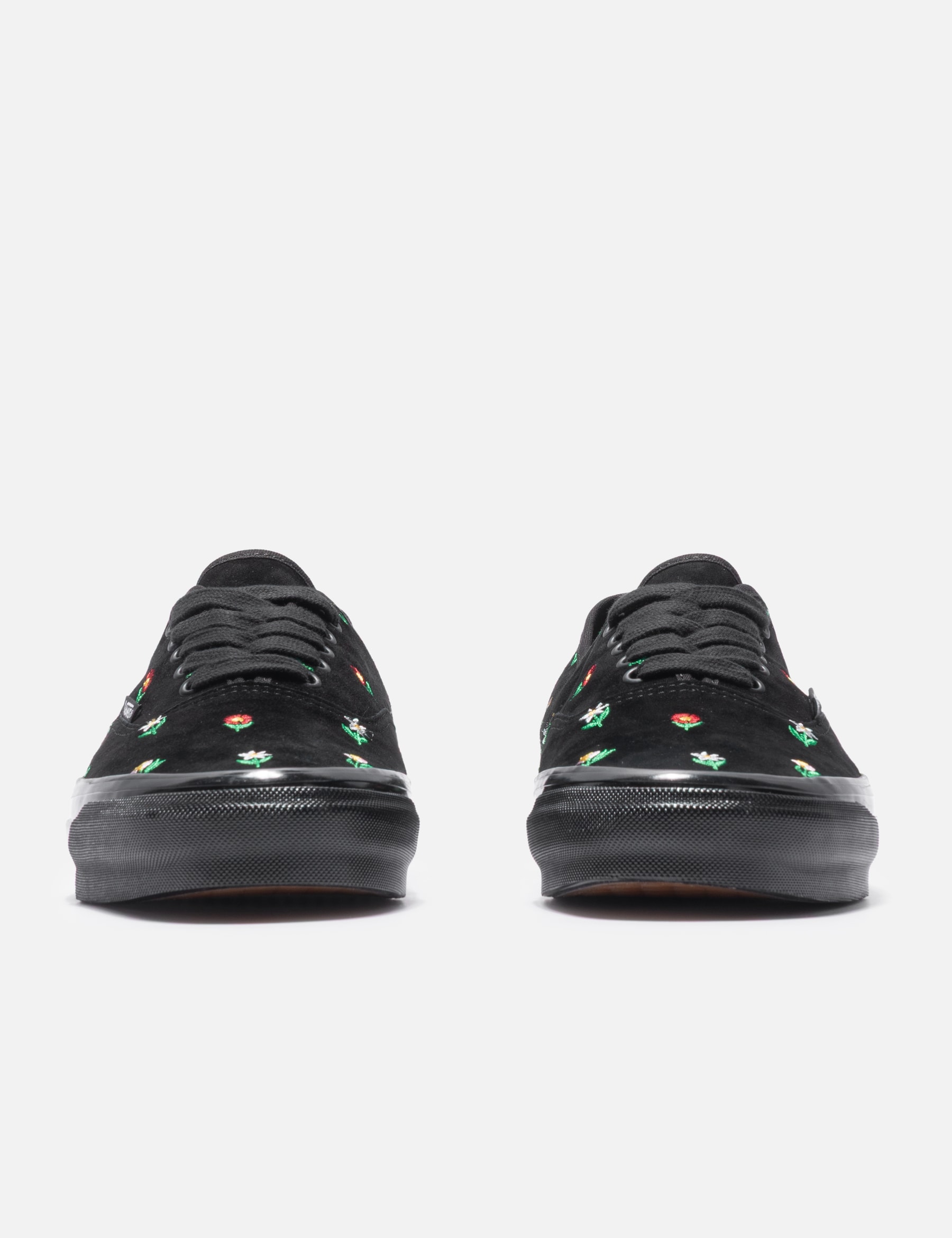 OTW Authentic 44 view 14