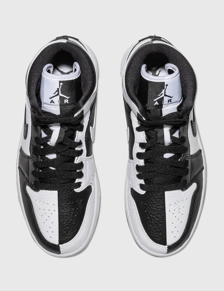 Air Jordan 1 MID SE Placeholder Image