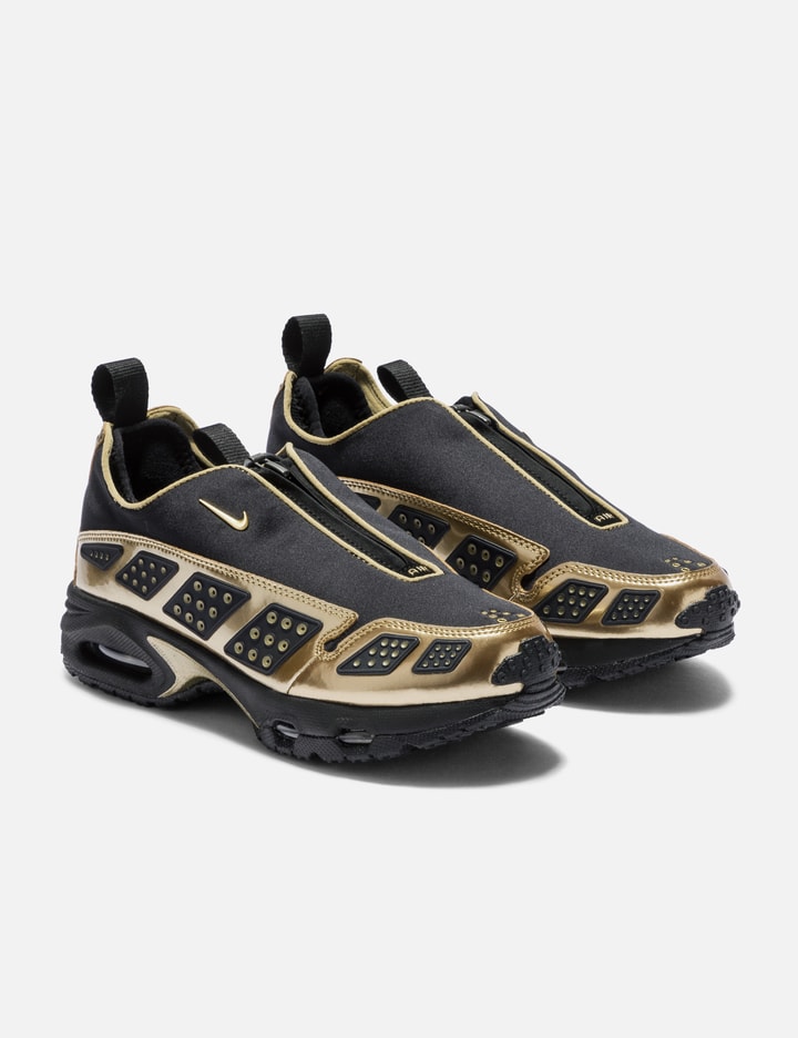 NIKE WOMEN AIR MAX SNDR SE Placeholder Image