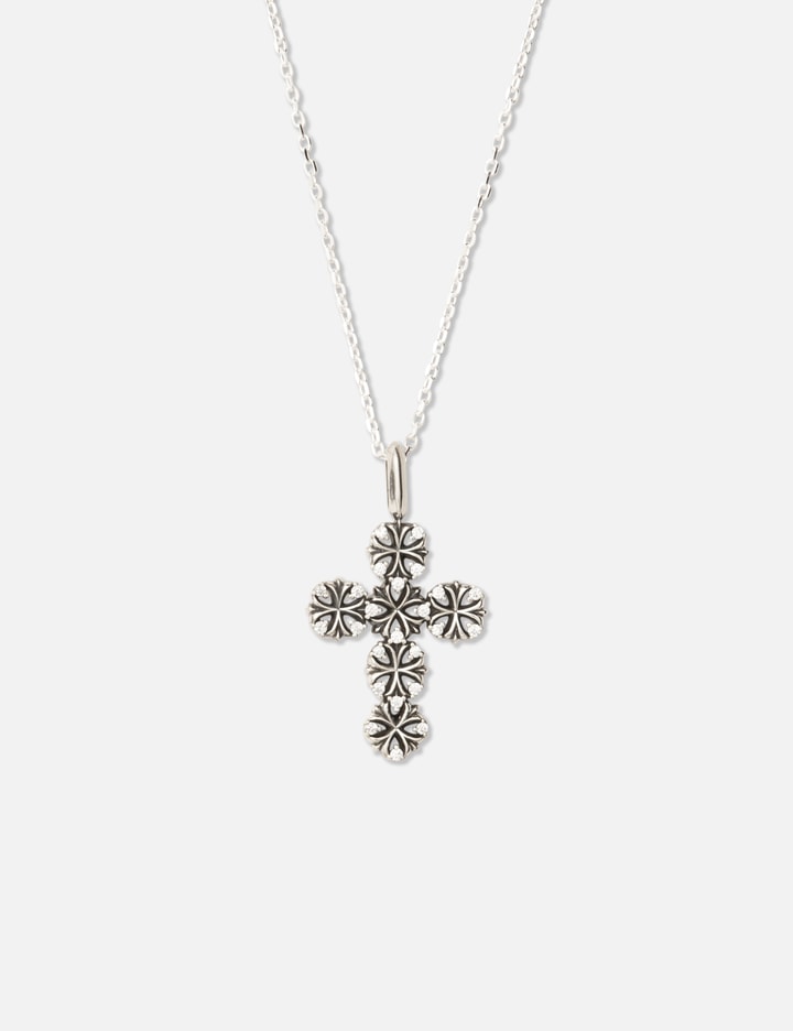 MIDNIGHTFACTORY Maltese-Cross Quadruplets Cross Pendant Necklace