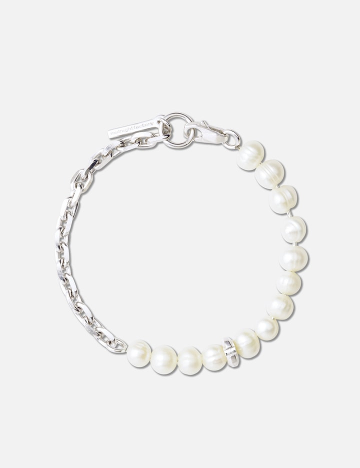Midnightfactory Chuck Nut W/ Freshwater Pearls Chain Bracelet