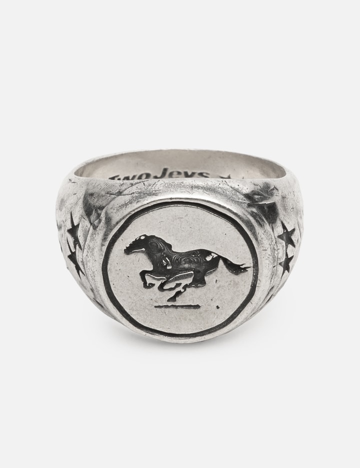 Twojeys Galloping Signet In Metallic