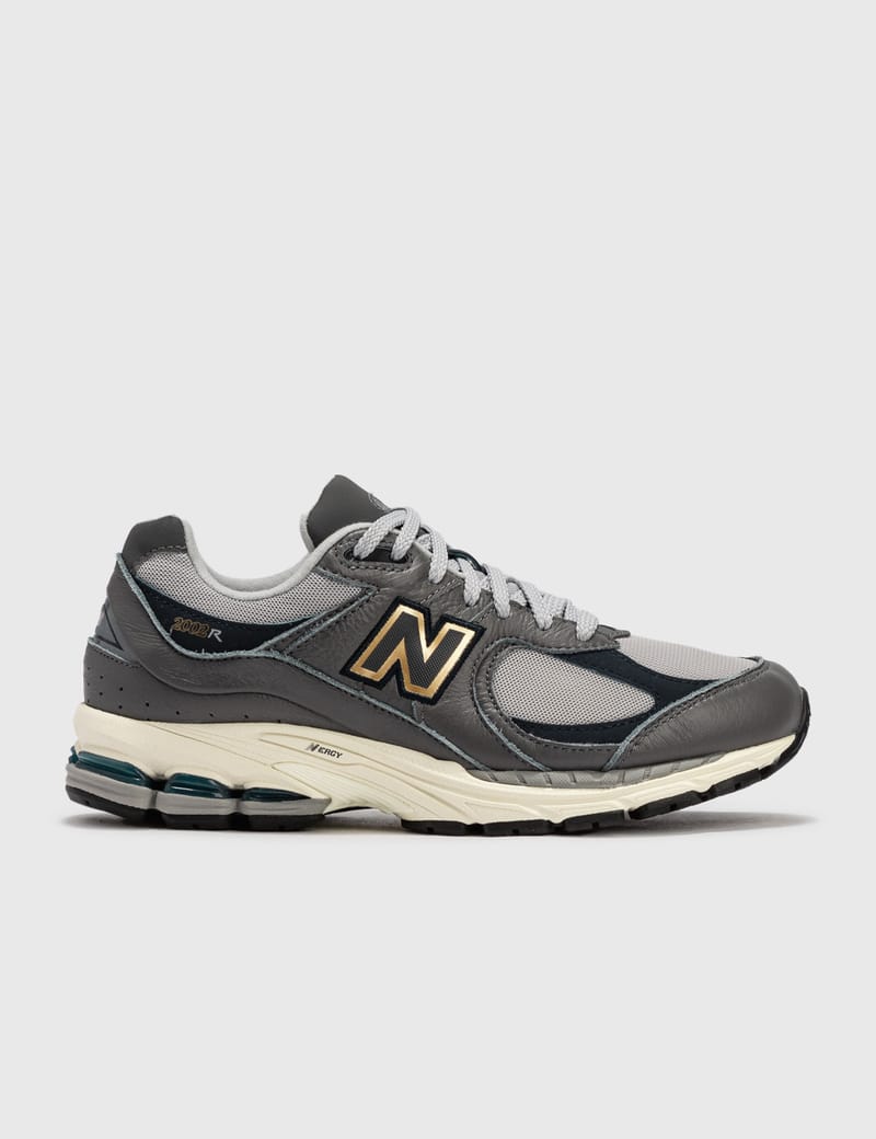 New Balance - 2002R | HBX - ハイプビースト 