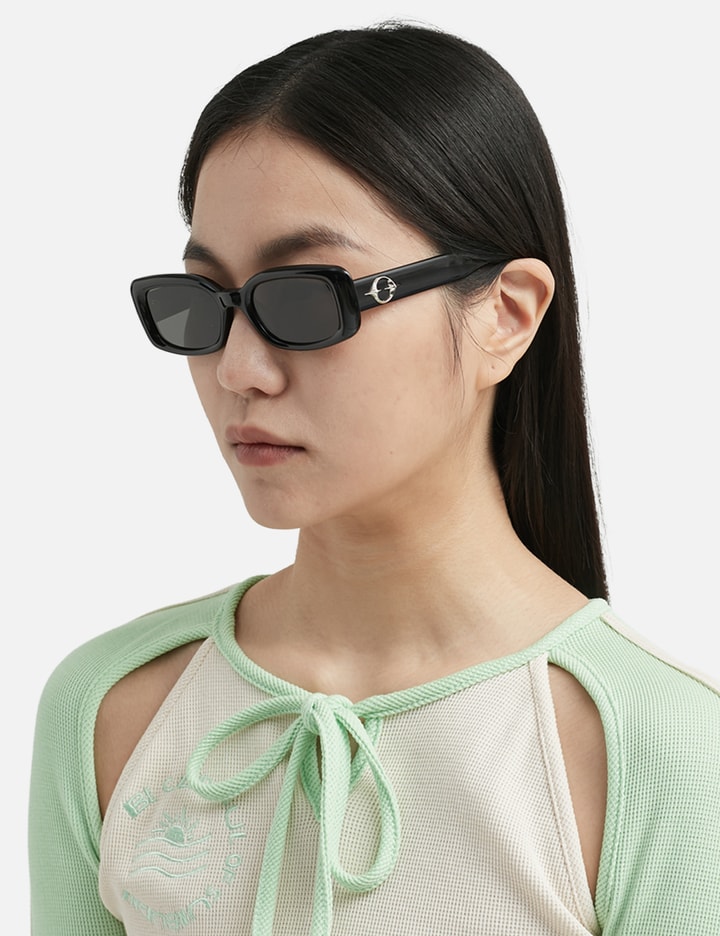 GENTLE MONSTER Flower Sunglasses for Women