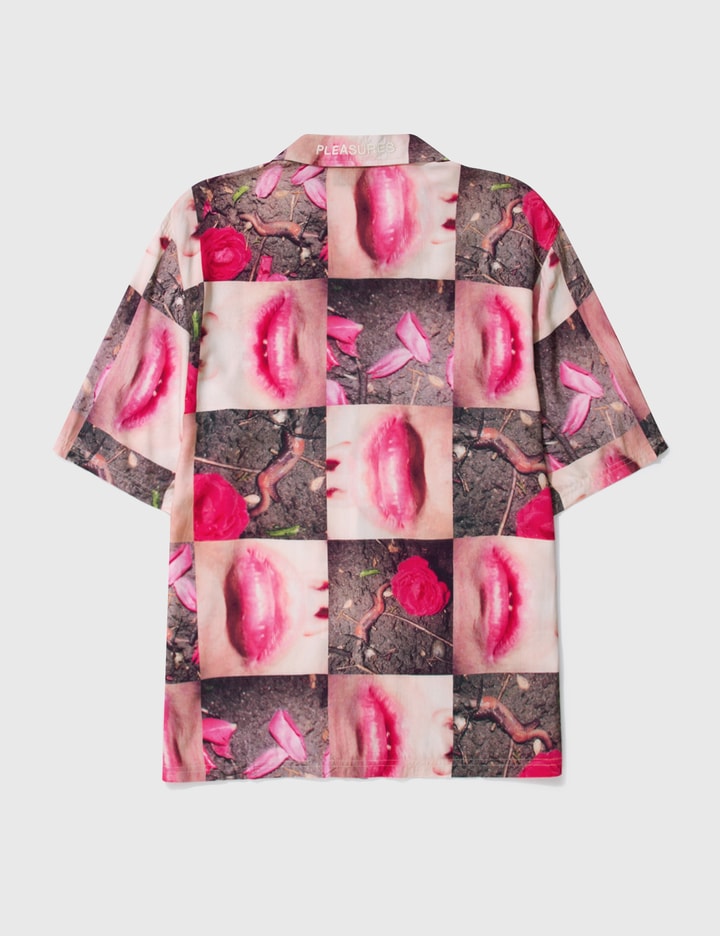 WORMY LIPS BUTTON DOWN Placeholder Image