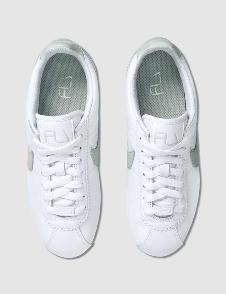 Wmns Classic Cortez Flyleather Placeholder Image