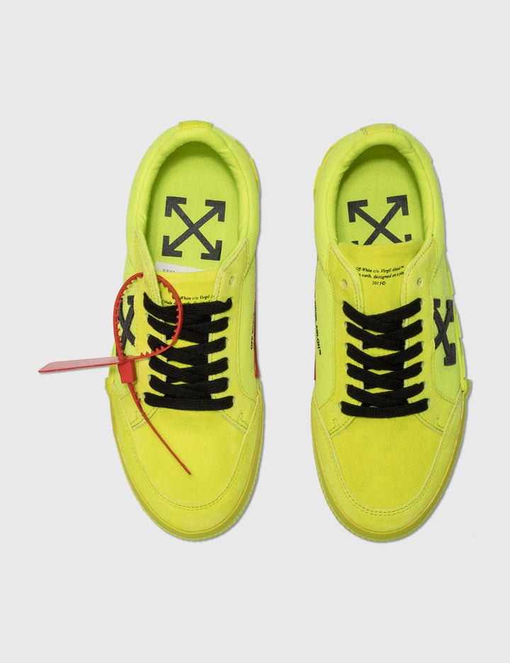 OFF WHITE LOW VULCANIZED FLUO YELLOW (NO BOX) Placeholder Image