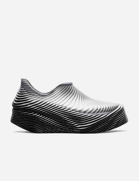 ALIVEFORM Stratum Runner