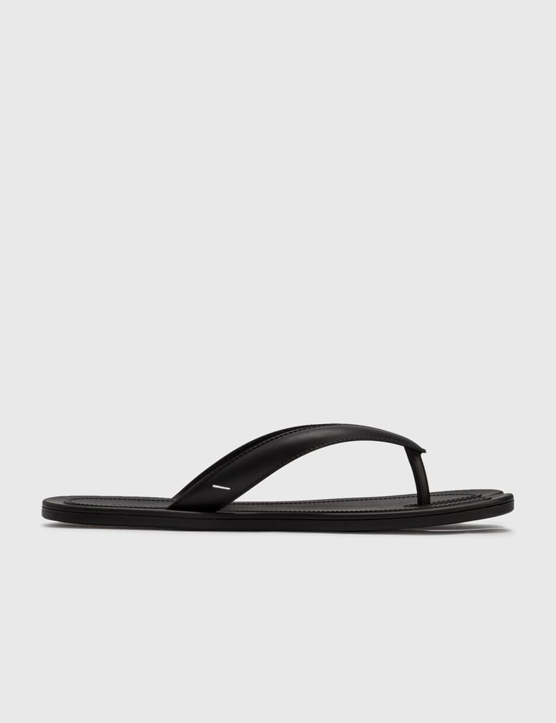 maison margiela tabi flip flop