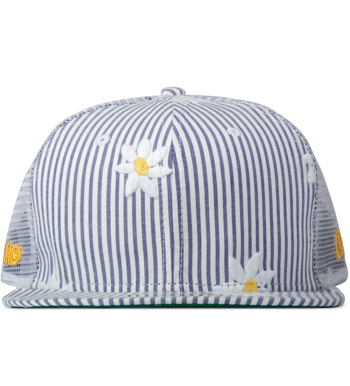 DAISY SEERSUCKER NEW ERA SNAPBACK Placeholder Image