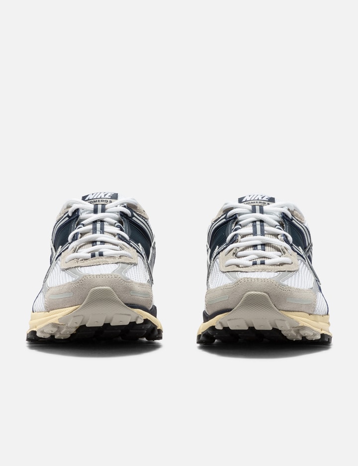 NIKE ZOOM VOMERO 5 Placeholder Image