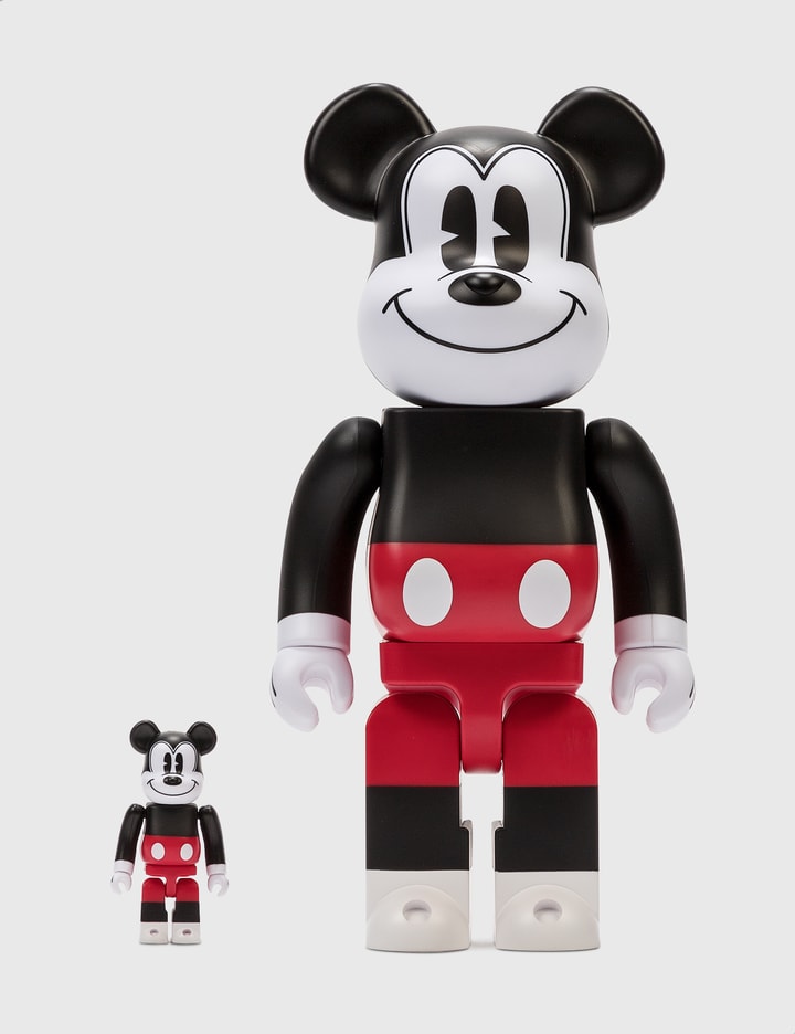 Be@rbrick Mickey Mouse (R&W 2020 Ver.) 100％&400％ Set Placeholder Image