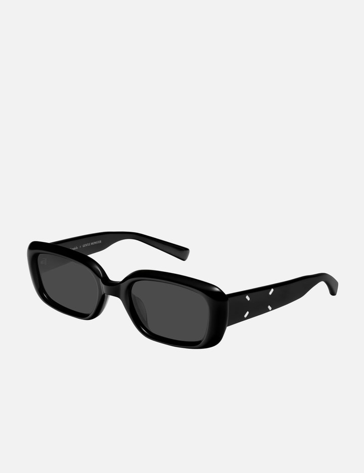 GM X MM SQUARE SUNGLASSES Placeholder Image