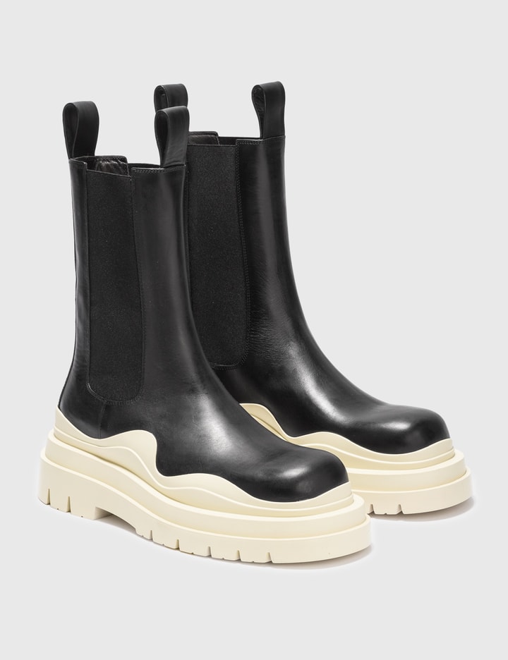 Bottega Veneta - TIRE CHELSEA BOOTS | HBX Globally Curated and Lifestyle by