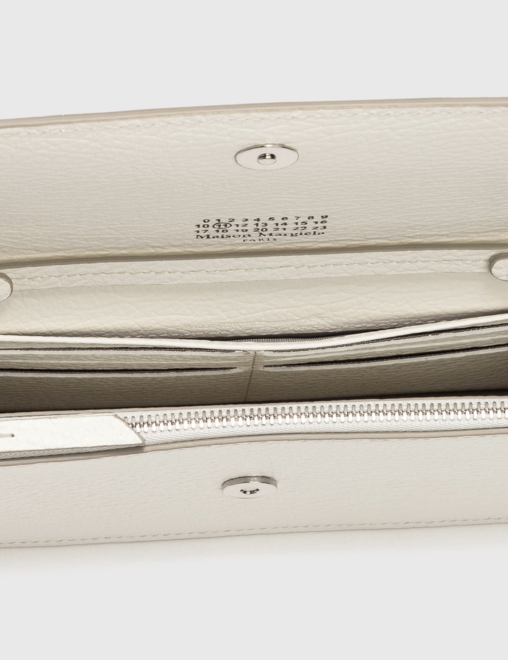 Large Chain Wallet Placeholder Image