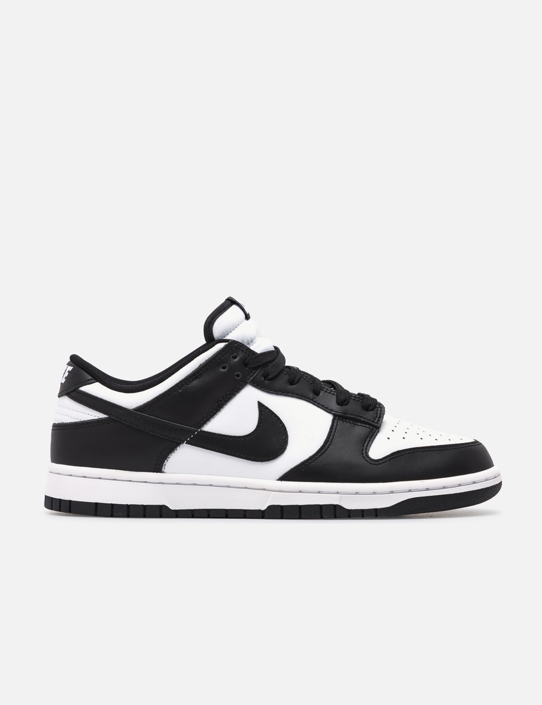 Nike Dunk Low Retro Sneakers