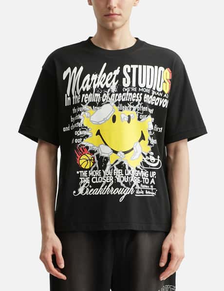 Smiley Greatness T-Shirt view 10