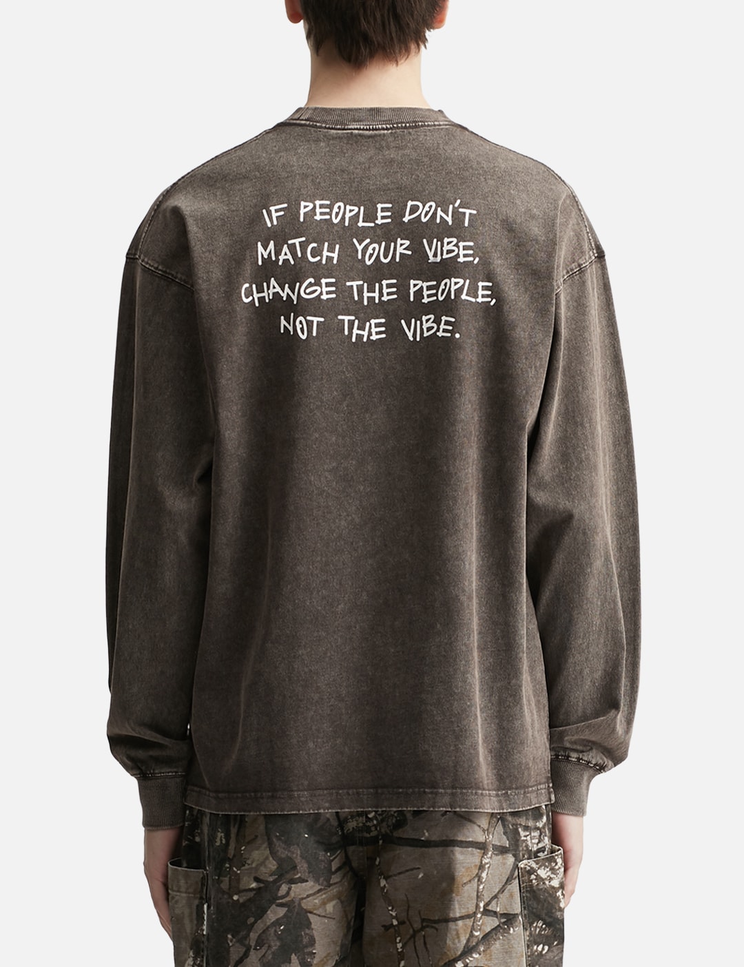 "Dont Change The Vibe Black Washed" Longsleeve T-Shirt view 19
