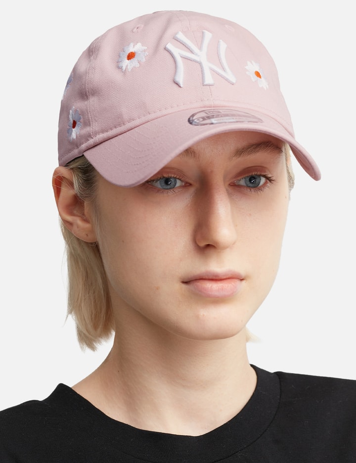 New York Yankees Daisy 9TWENTY Cap Placeholder Image