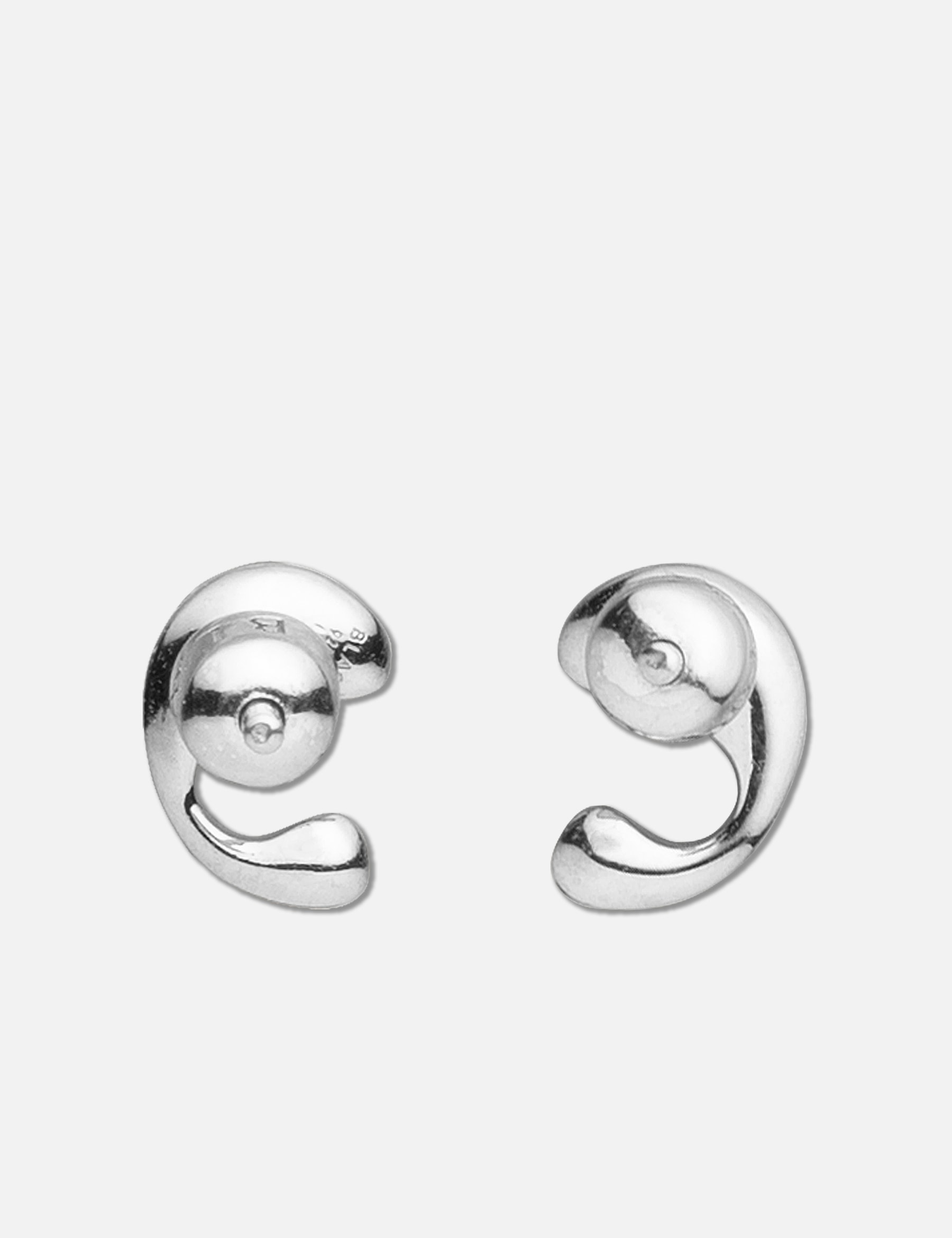 Dolphin Pool Studs view 11