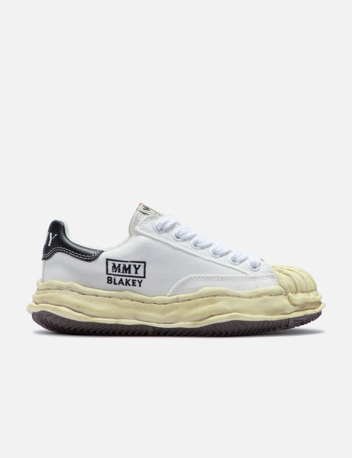 "BLAKEY" OG Dyed Sole Canvas Low-top Sneaker Placeholder Image