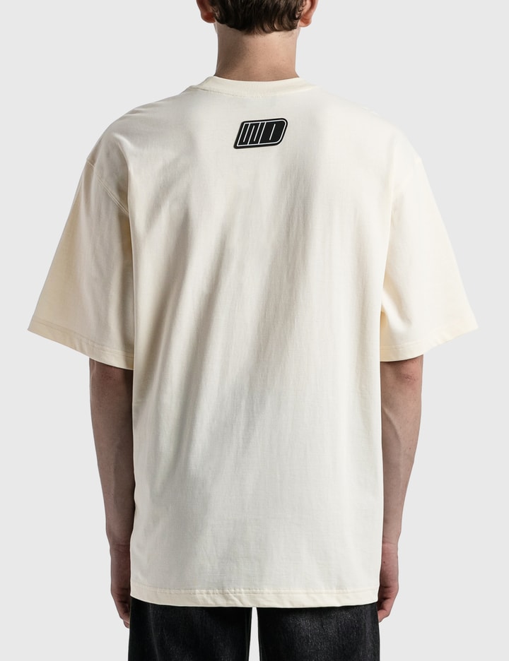 레인보우 프론트 로고 티셔츠 Placeholder Image