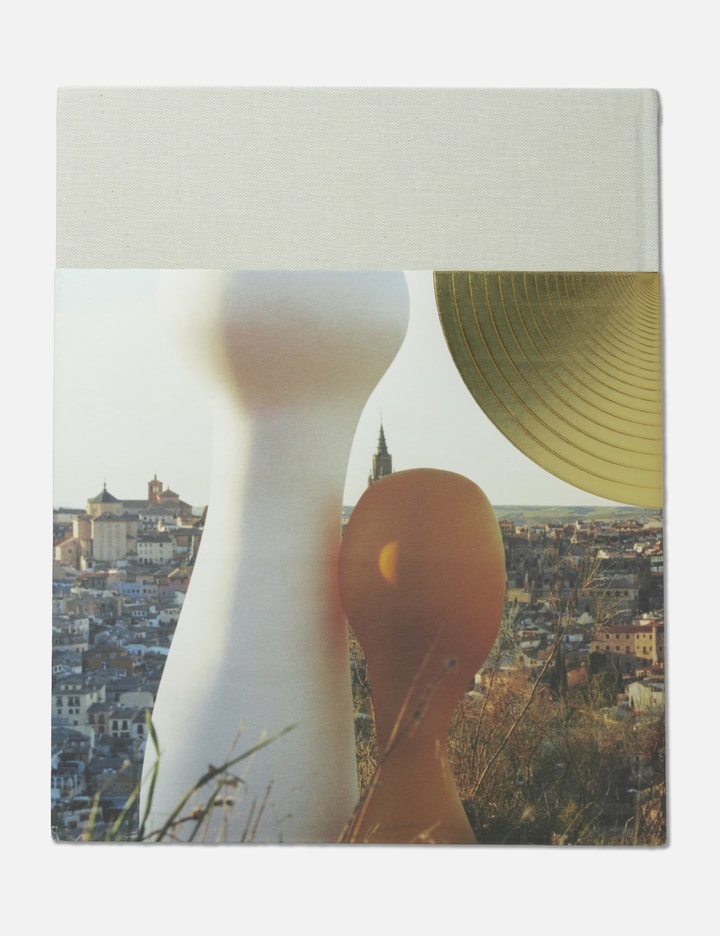 F/W 2019-2020 Lookbook (292/1000) Placeholder Image