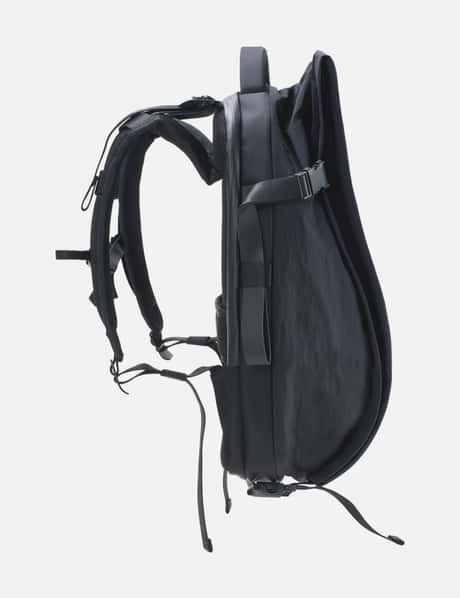 Isar M Komatsu Onibegie Nylon Black view 11