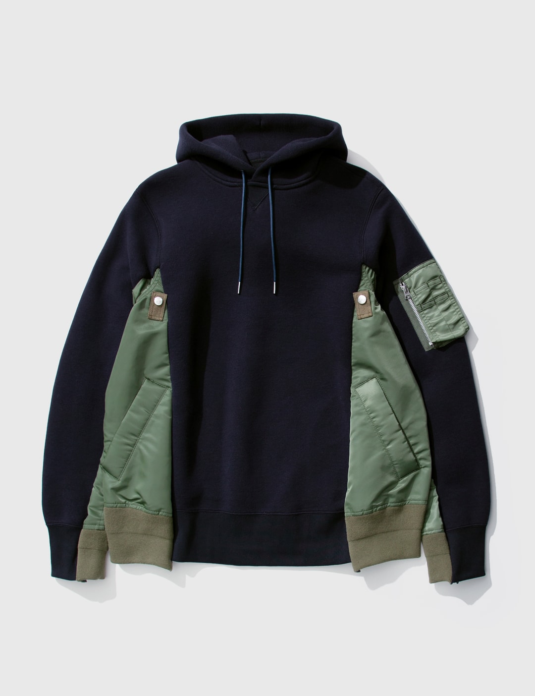 Sacai スポンジ スウェットma 1 パーカー Hbx ハイプビースト Hypebeast が厳選したグローバルファッション ライフスタイル Sacai スポンジ スウェットma 1 パーカー Hbx ハイプビースト Hypebeast が厳選したグローバルファッション ライフスタイル