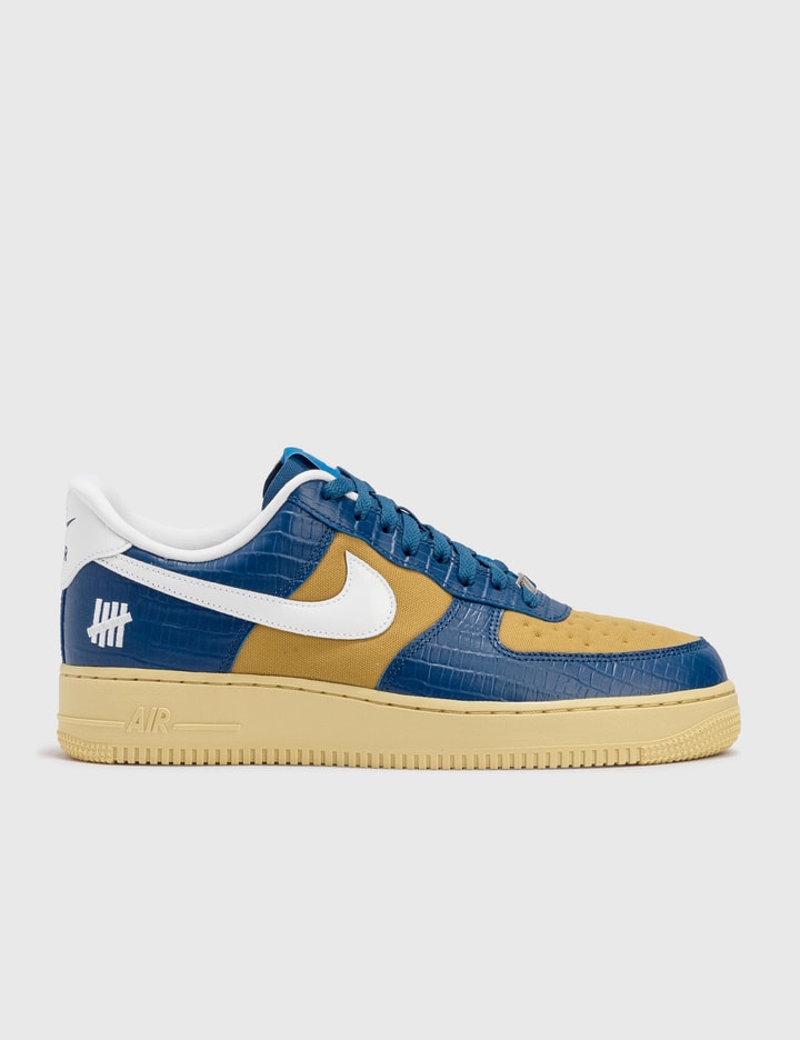 Nike x UNDEFEATED Air Force 1 Low Placeholder Image