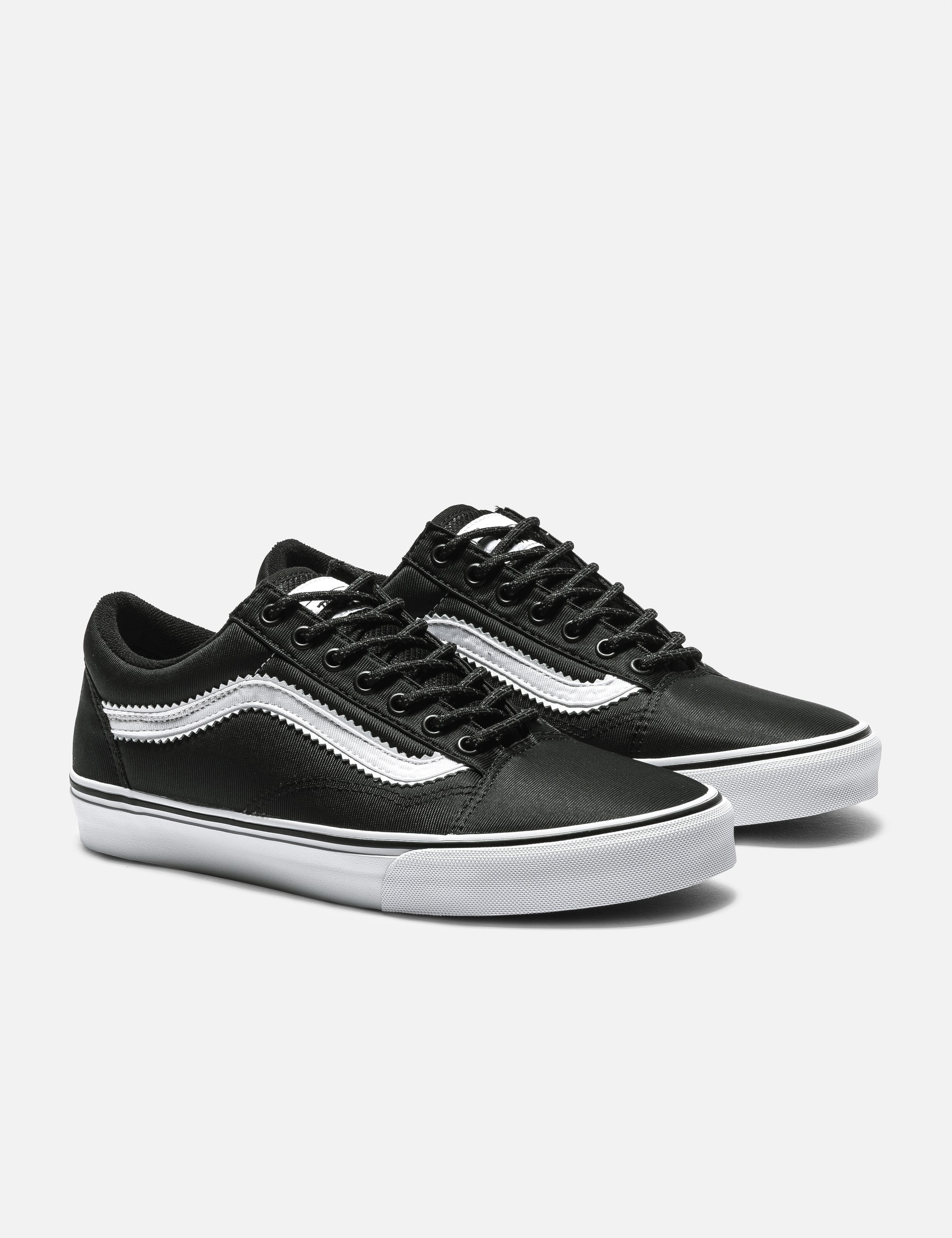 X BEAMS Old Skool view 16
