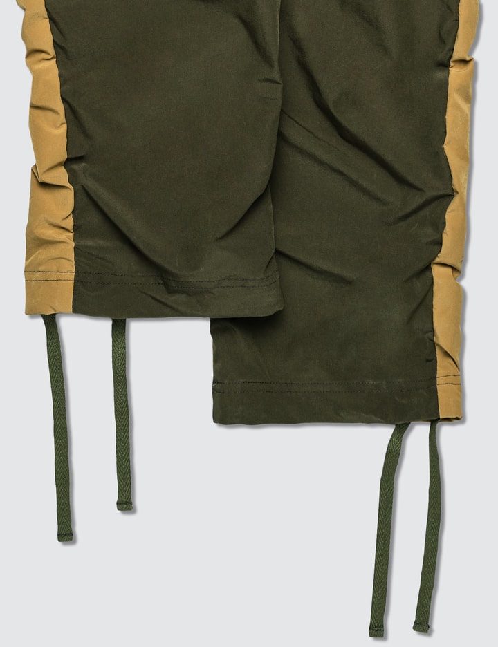 Stretched Shirring Cargo Pants Placeholder Image